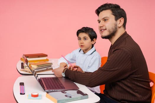 Élève engagé dans un cours grâce à la qualité de la relation pédagogique