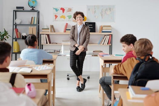 Enseignant en classe avec ses élèves
